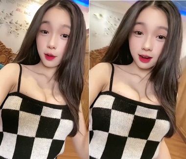 Chịch một cô gái gợi cảm trong chiếc váy xẻ táo bạo giữa phòng tắm