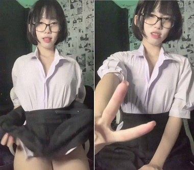 Em học sinh ngực bự nhưng cuồng nhiệt