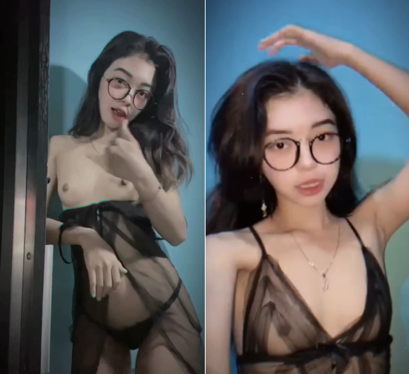 Em tân binh làm theo chỉ thị nên bị sếp hôn nóng bỏng