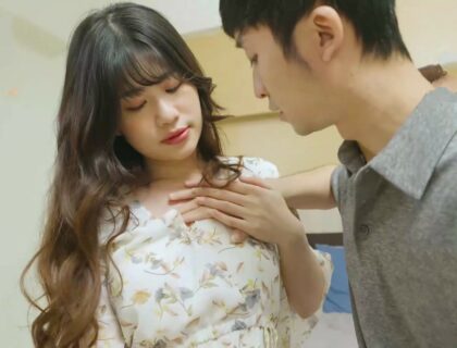 Mối tình lén lút với người mẹ kế quyến rũ Li Yunxi